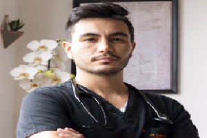 Dr. Camilo Gómez