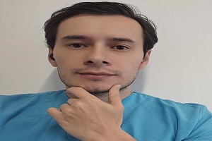 Dr. Daniel Cuestas de los dermatólogos en Colombia