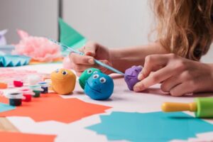 clases de arte y manualidades 