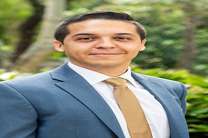 uno de los mejores reumatólogos en Colombia, el Dr. Andrés Cardona