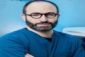 Dr. Andrés Felipe Cardona Zorrilla, oncólogo