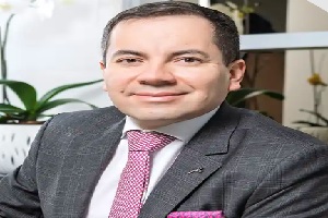 Dr. Andrey Moreno Torres, oncólogo