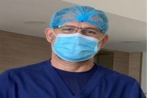 uno de los oncólogos destacados en Colombia, el Dr. Gustavo Adolfo Rojas Uribe