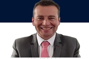 uno de los mejores geriatras de Colombia, el Dr. Robinson Fabián Cuadros Cuadros