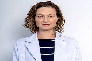 una de las mejores proctólogos en Colombia, la Dra. María Angélica Cendales