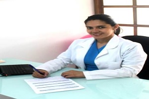 una de las mejores fisioterapeutas en Colombia, foto de la fisioterapeuta Sandra Rincón